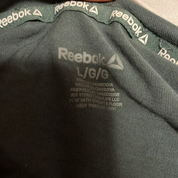 reebok green shirt LG - Picture 2 of 3